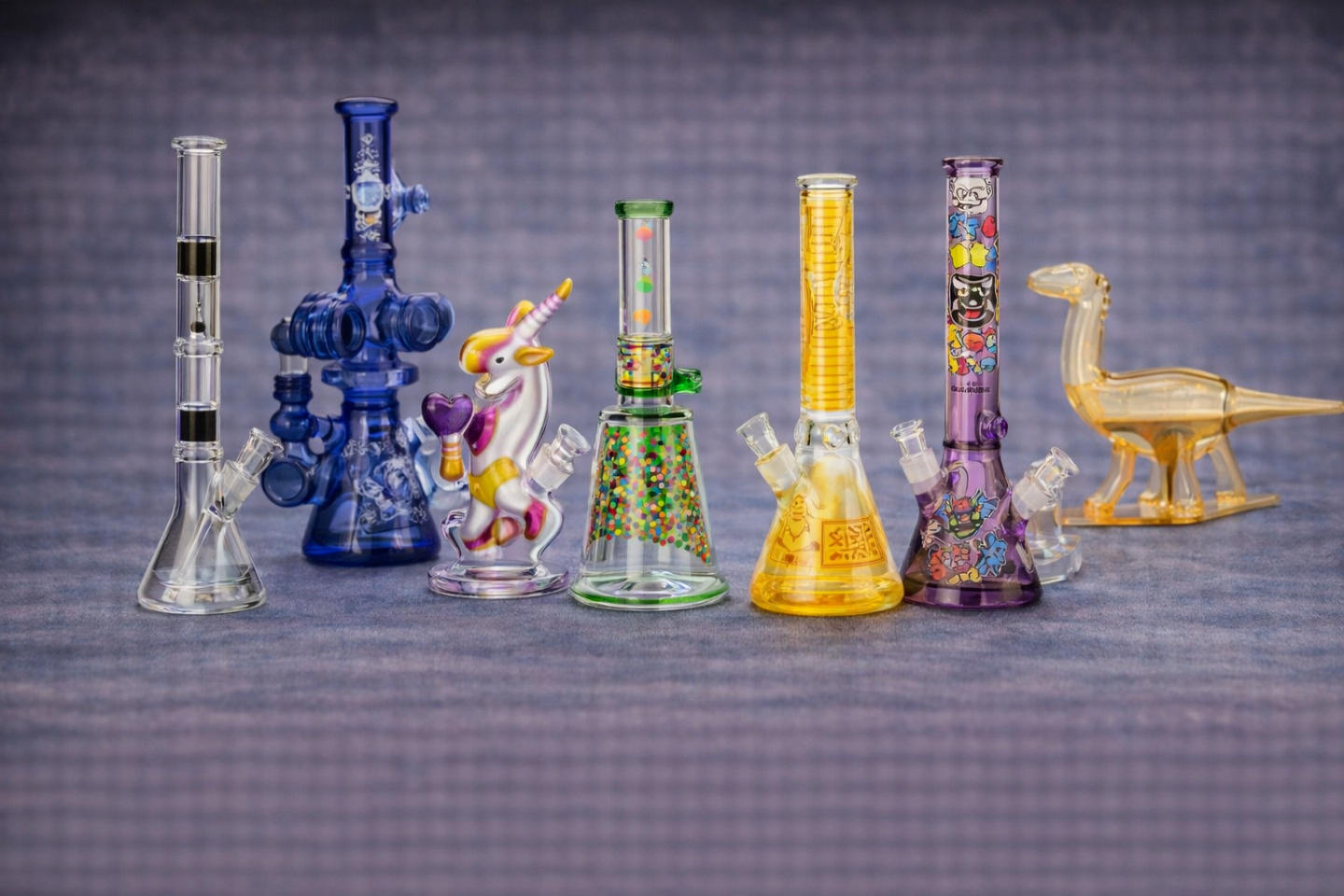 “Premium glass bongs and bubblers for smooth filtration and clean smoking experience in Canada”