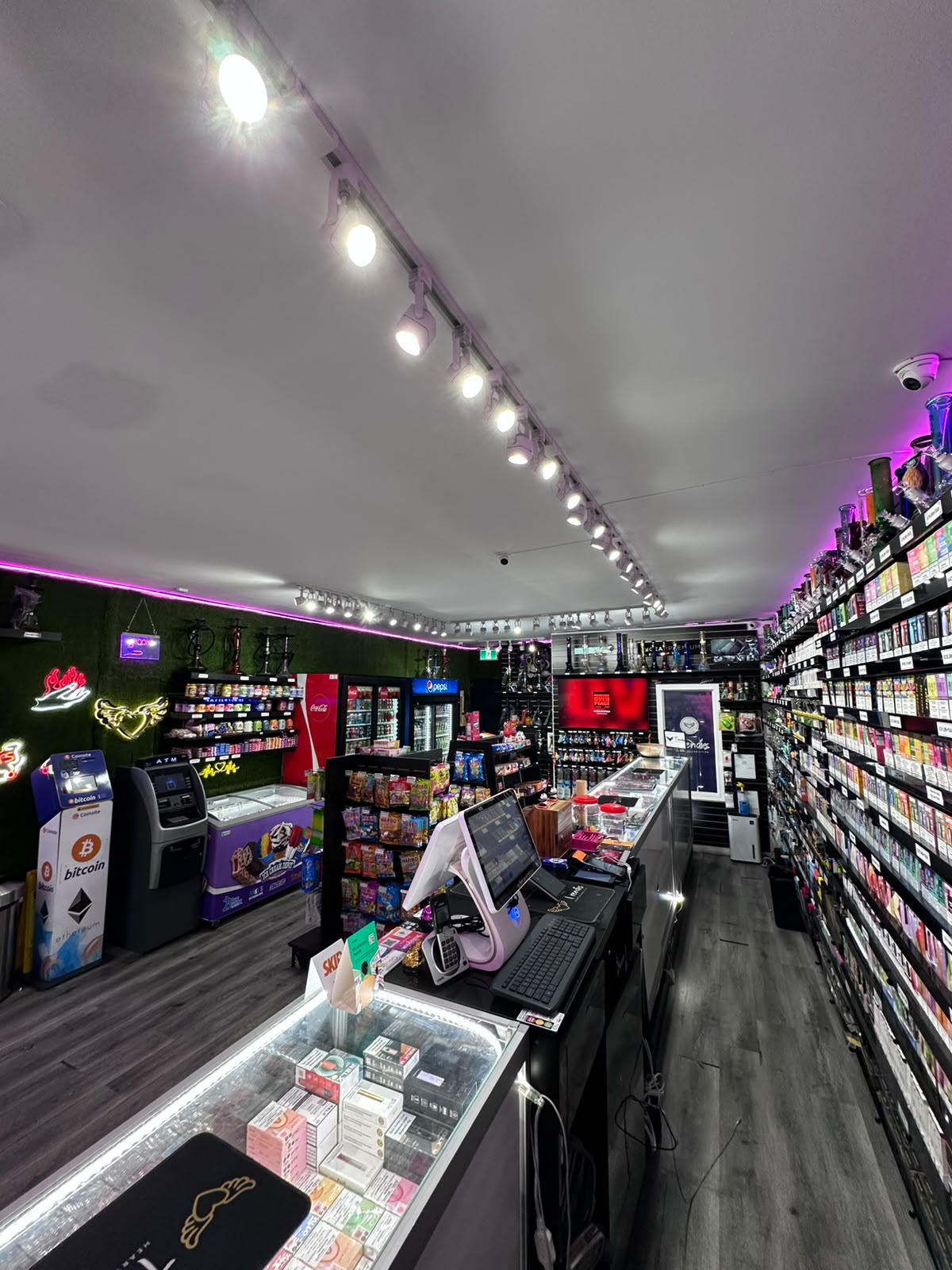 Trendies Smoke and Vape store in Vancouver